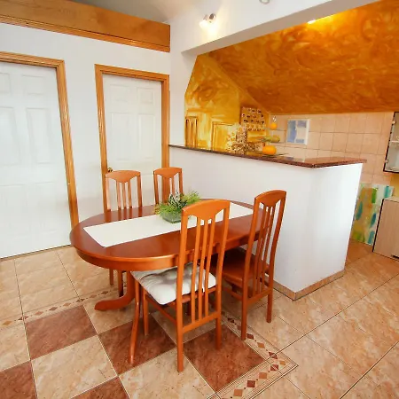 Igor Apartament *